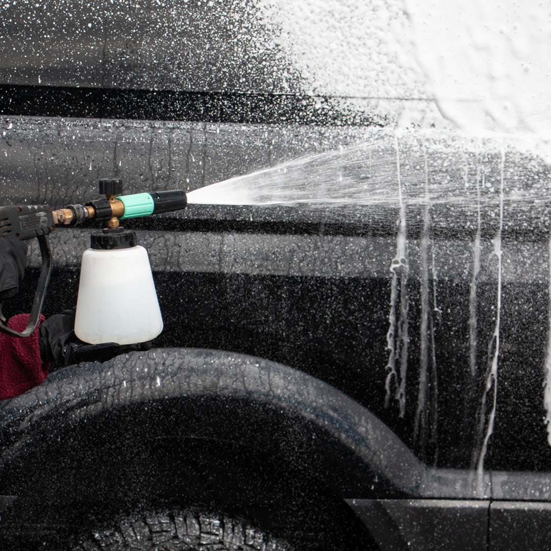 BCS Rinse Wax being applied to van using a snow foam lance